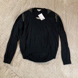 Silence + Noise Woemns Small Sweater Black Lightweight Keyhole Back Pyramid Stud